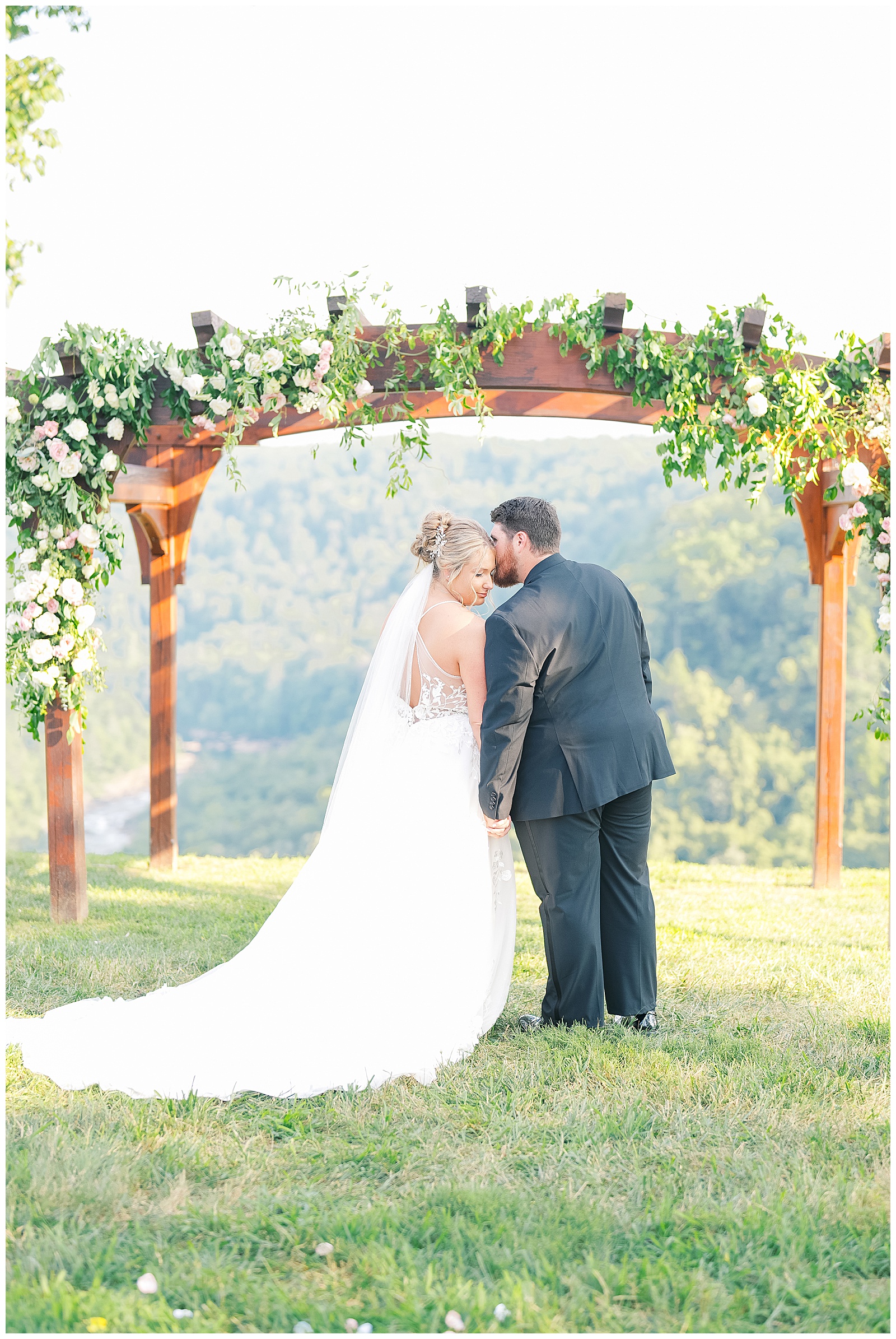 Greenbrier Wedding The Greenbier_0298.jpg